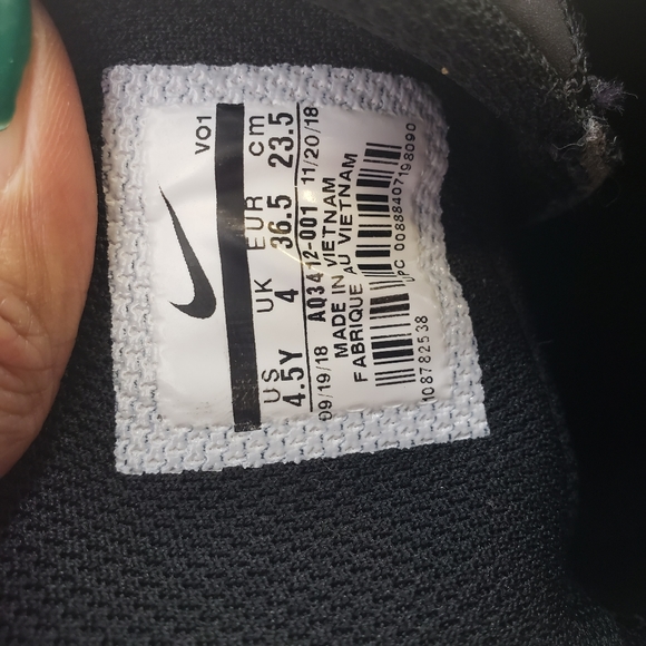 NIKE KD SNEAKERS BLACK/WHITE YOUTH SIZE 4.5 - Picture 7 of 7